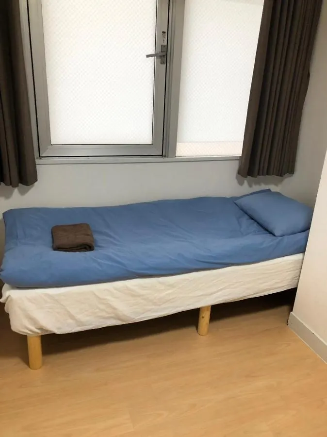 Apartment Issyuku Hostel Tokyo Japan