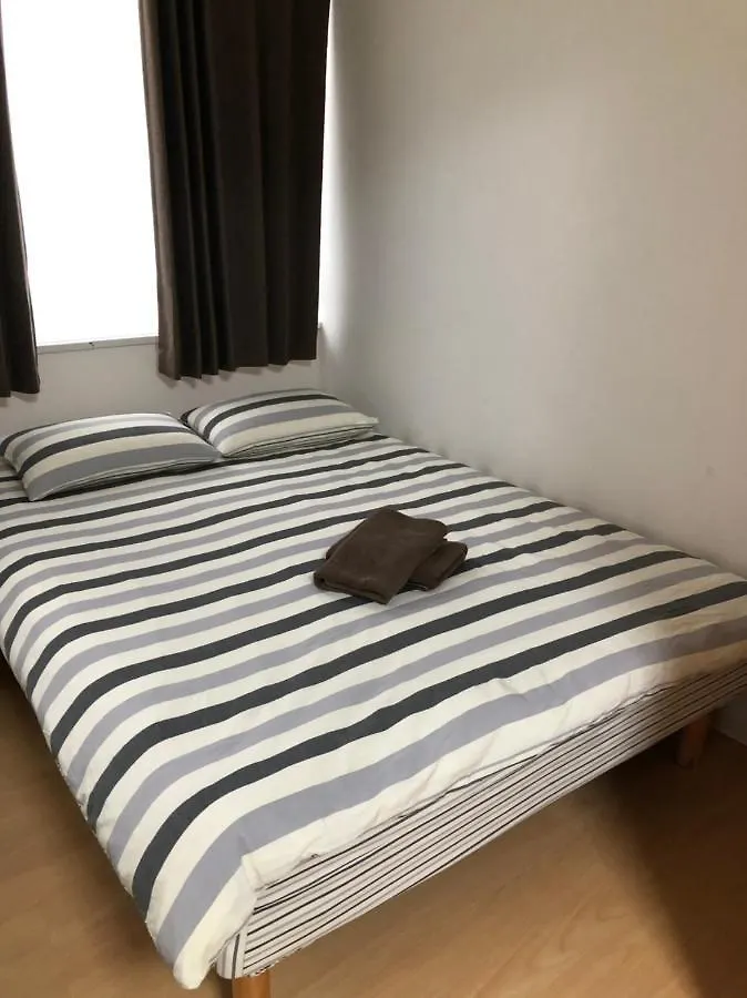 Apartment Issyuku Hostel Tokyo