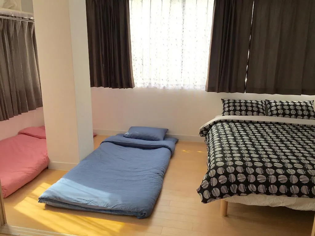 Issyuku Hostel Tokyo