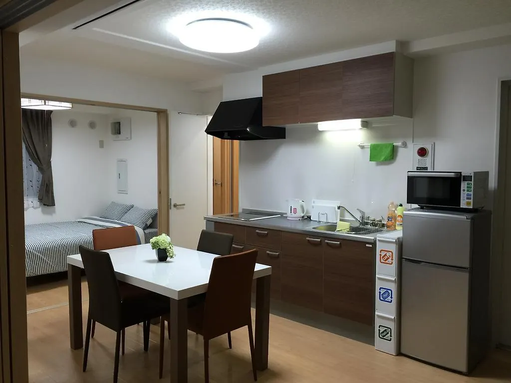 Issyuku Hostel Tokyo 0*,