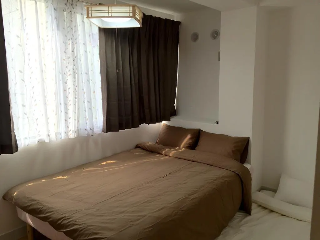 Apartment Issyuku Hostel Tokyo Japan